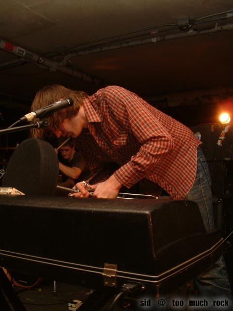 039